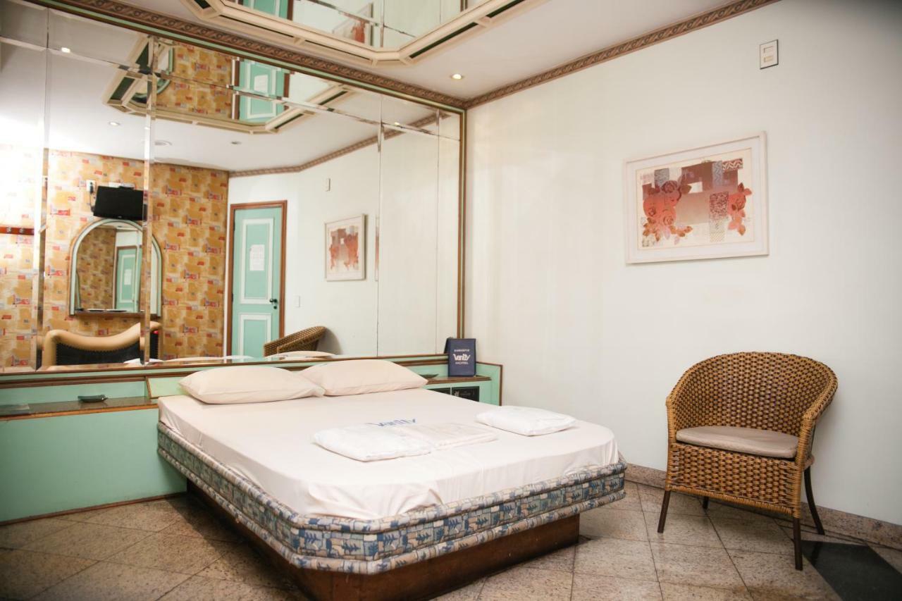 Quarto Duplo